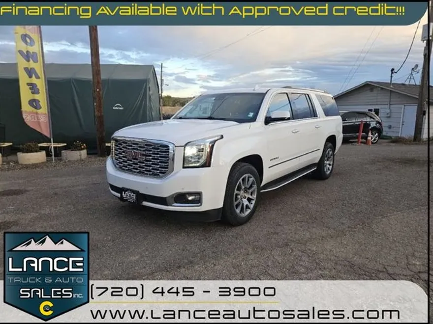 2004 Cadillac Escalade ESV Standard photo 1