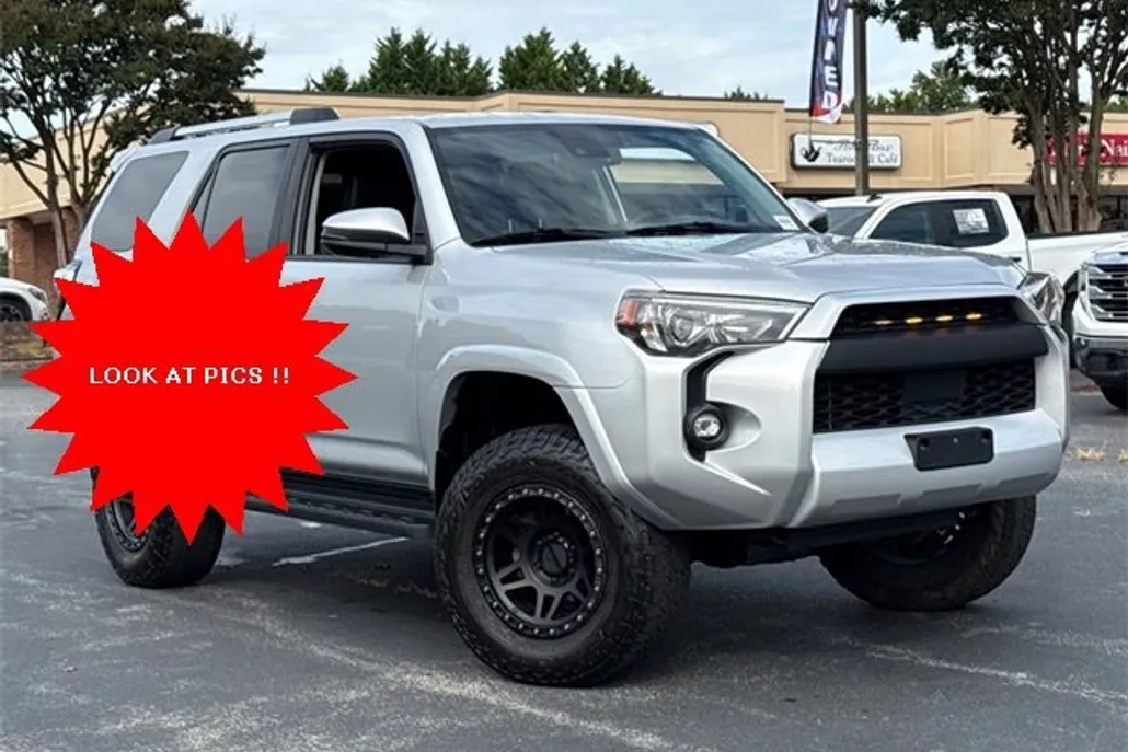 2021 Toyota 4Runner SR5 Premium photo 1