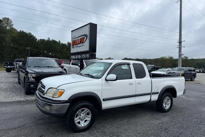 2001 Toyota Tundra SR5 photo 1