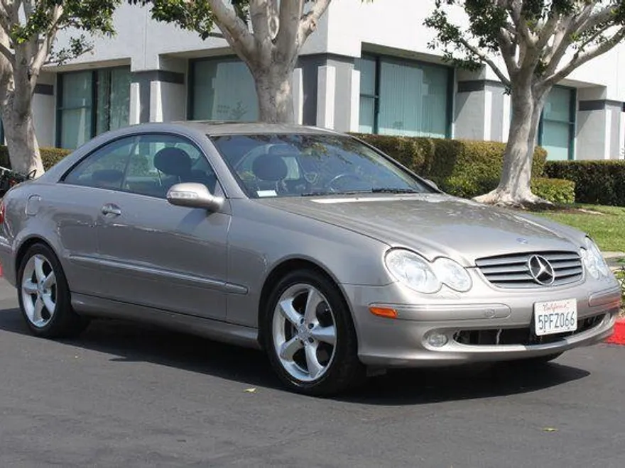 2005 Mercedes Benz CLK photo 1