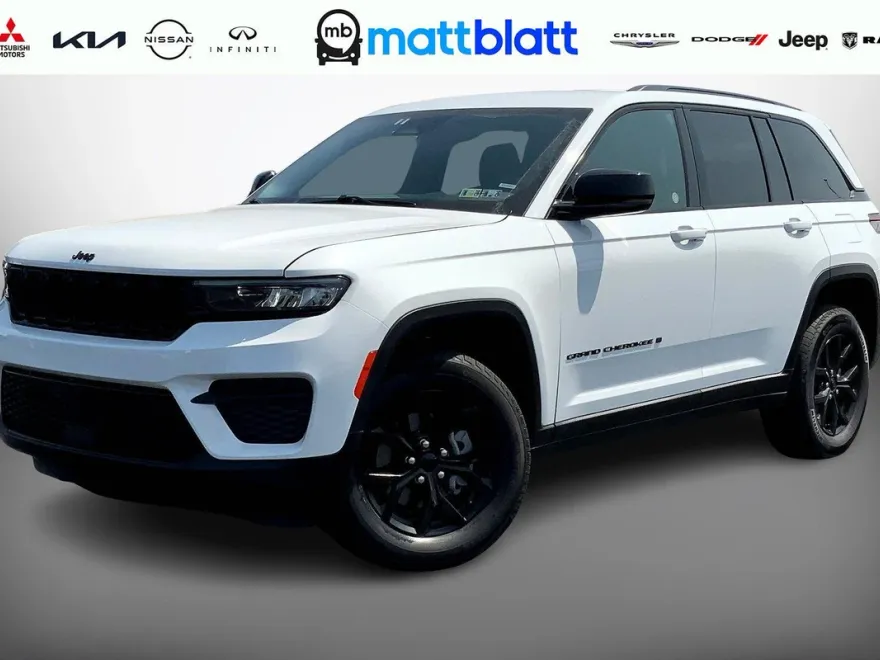 2025 Jeep Grand Cherokee Altitude photo 1