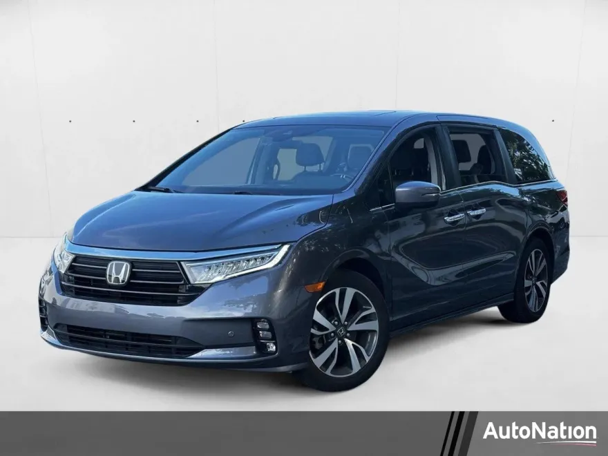 2023 Honda Odyssey Touring photo 1