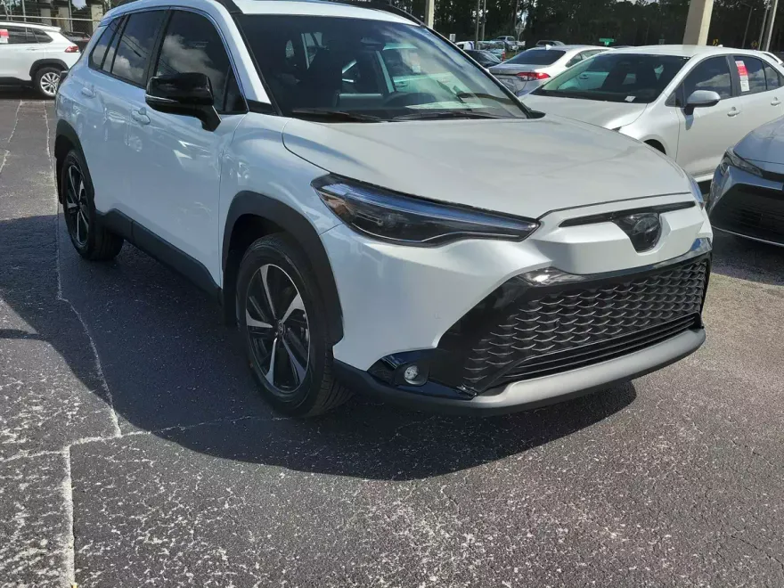 2025 Toyota Corolla Hybrid XSE photo 1