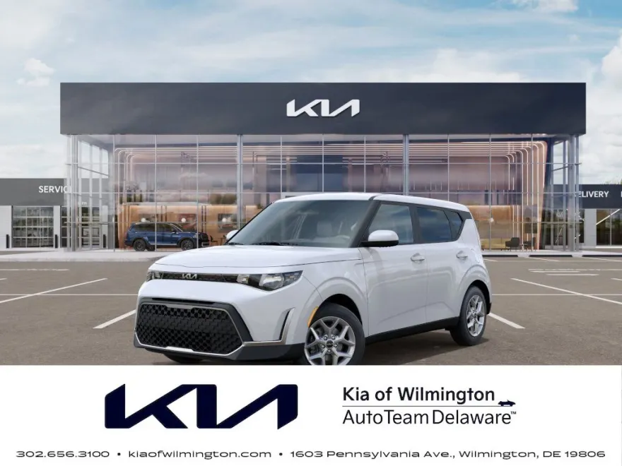 2025 Kia Soul LX photo 1