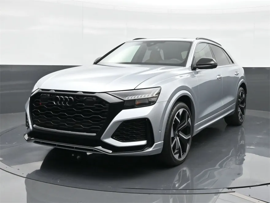 2024 Audi RS Q8 photo 1