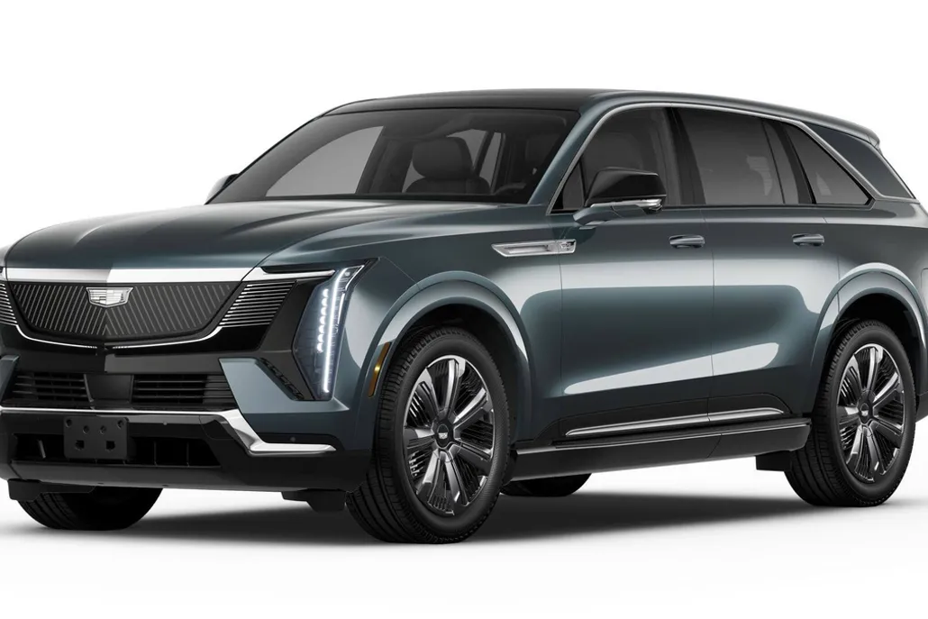 2026 Cadillac Escalade IQ Luxury photo 1