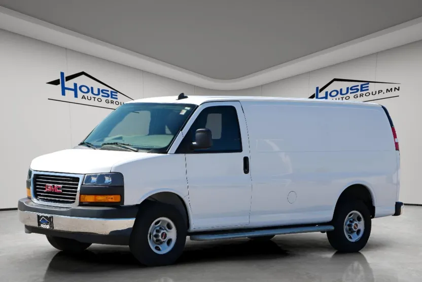 2023 Gmc Savana Cargo 2500 photo 1
