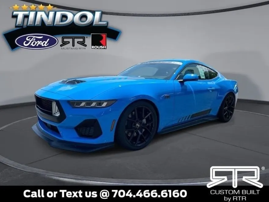 2025 Ford Mustang GT photo 1