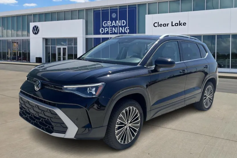 2025 Volkswagen Taos SE photo 1