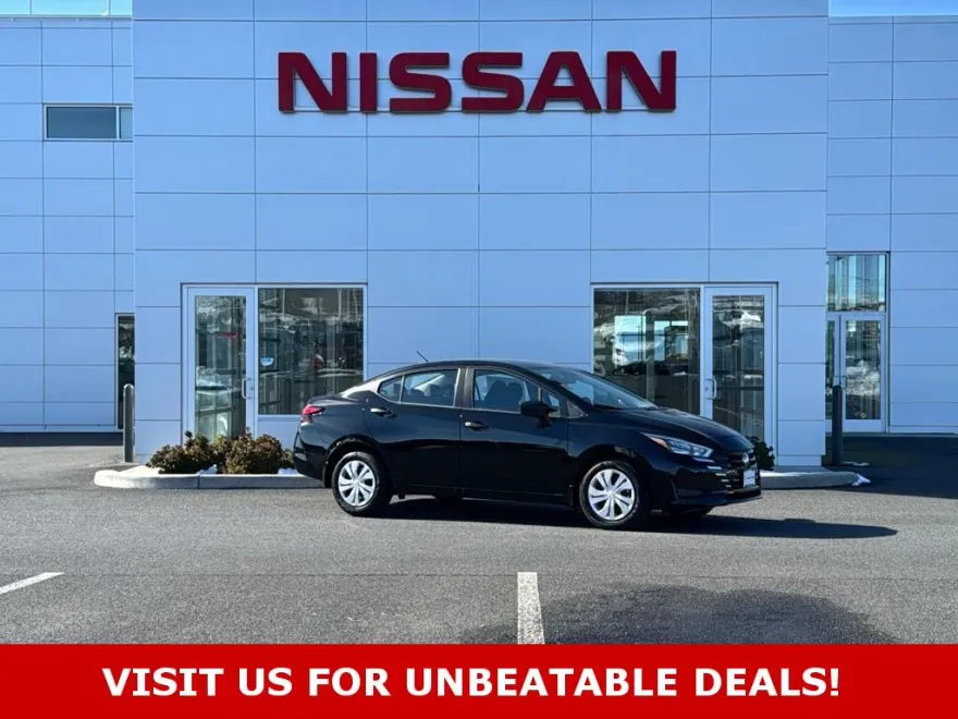 2025 Nissan Versa S photo 1