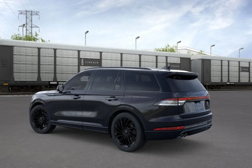 2025 Lincoln Aviator Reserve photo 1