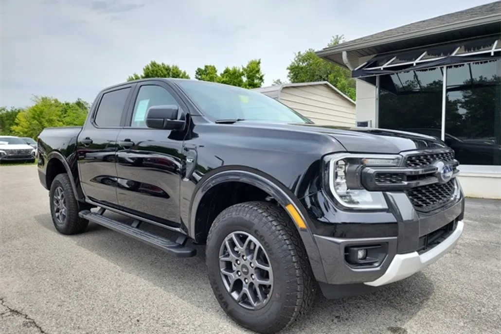 2024 Ford Ranger XLT photo 1