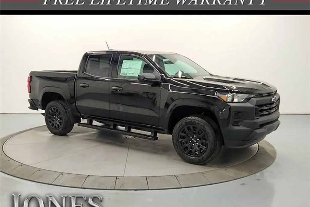2026 Chevrolet Colorado Work Truck photo 1