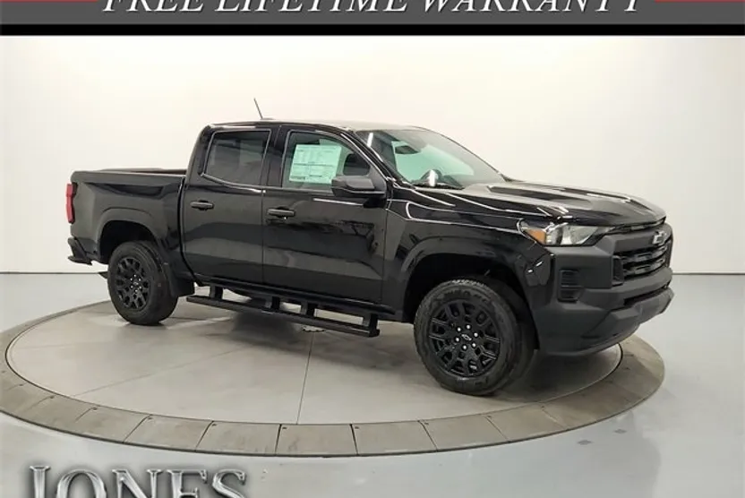 2026 Chevrolet Colorado Work Truck photo 1
