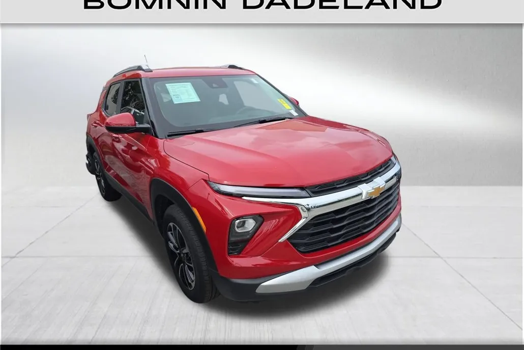 2026 Chevrolet Trailblazer LT photo 1