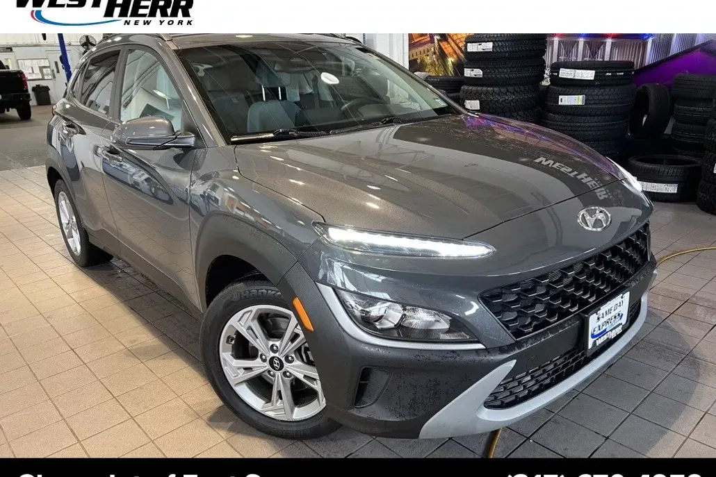 2023 Hyundai Kona SEL photo 1