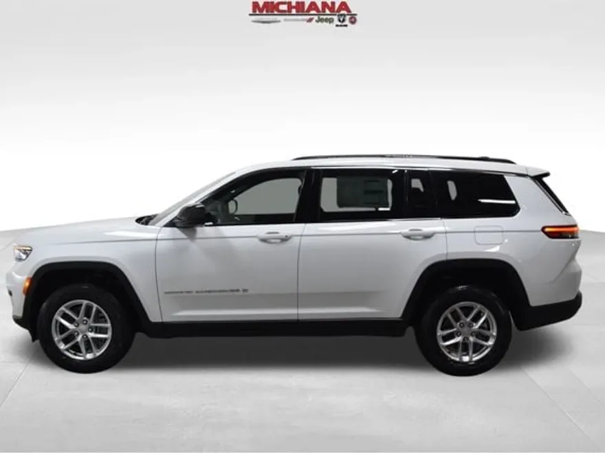 2025 Jeep Grand Cherokee Laredo X photo 1