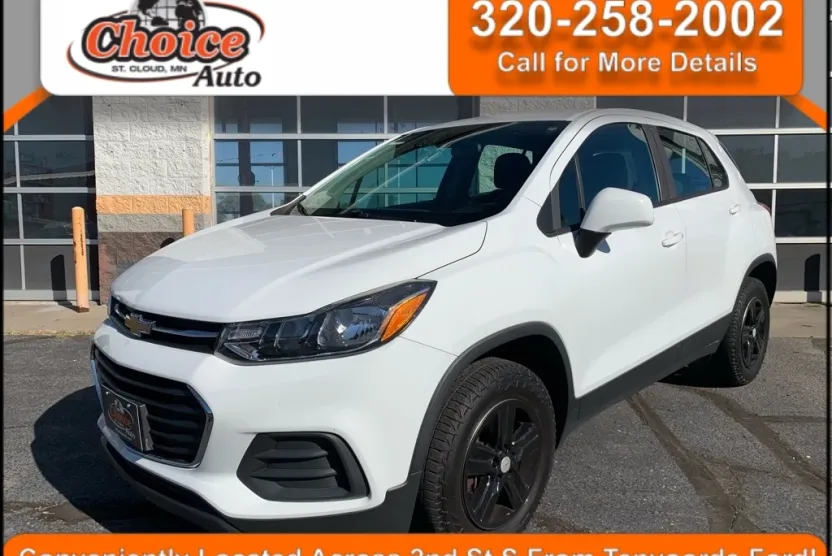 2017 Chevrolet Trax LS photo 1