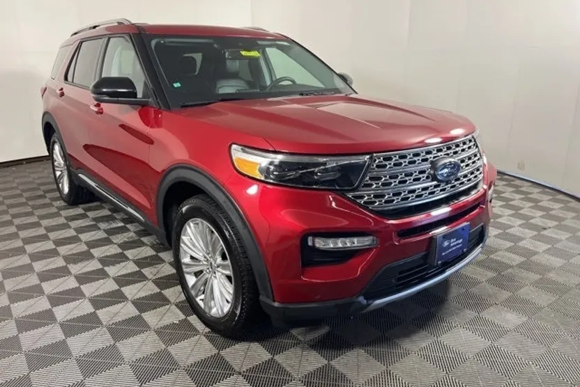 2023 Ford Explorer Limited photo 1