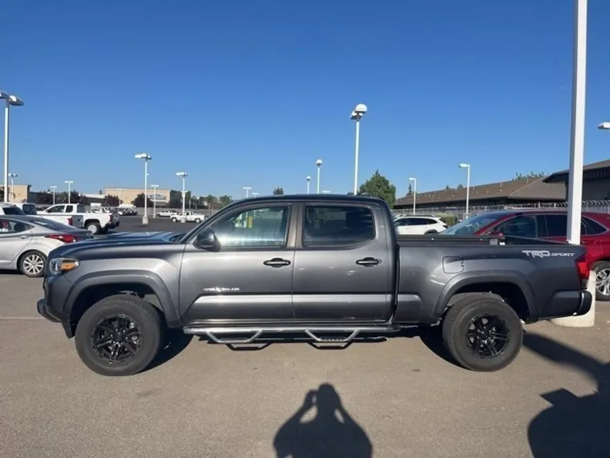 2016 Toyota Tacoma Double Cab photo 1