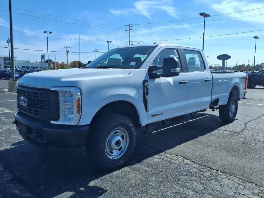 2026 Ford F-350 XL photo 1