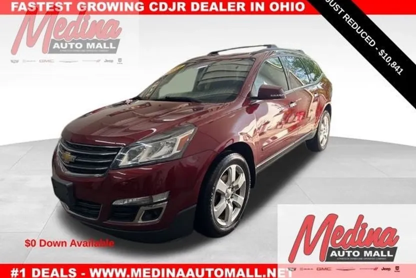 2017 Chevrolet Traverse 1LT photo 1