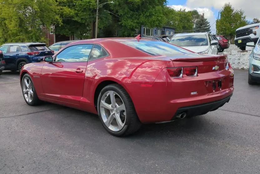 2013 Chevrolet Camaro 1LT photo 1