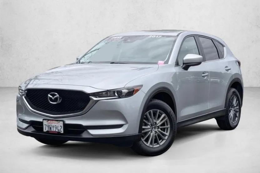 2017 Mazda CX-5 Touring photo 1