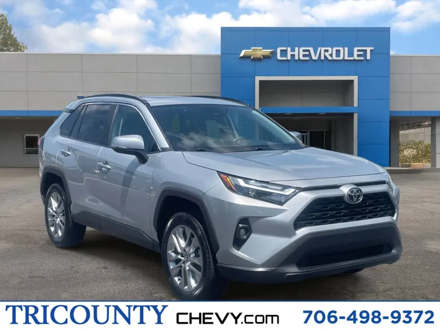 2025 Toyota RAV4 XLE Premium photo 1