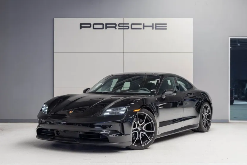 2025 Porsche Taycan 4 photo 1