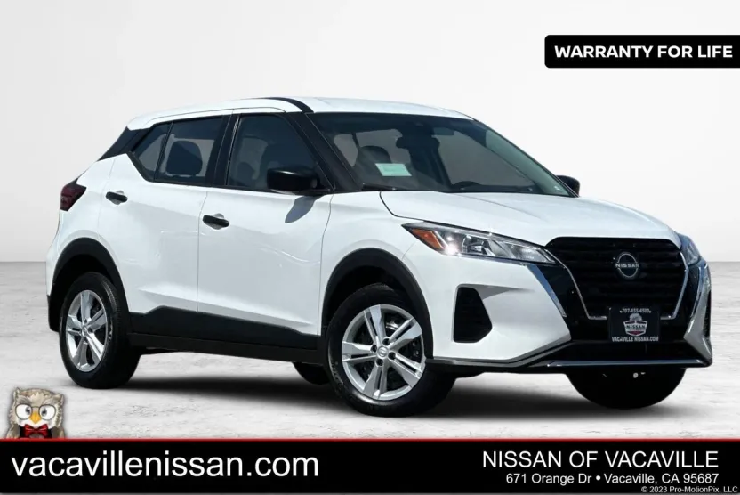 2025 Nissan Kicks Play S photo 1