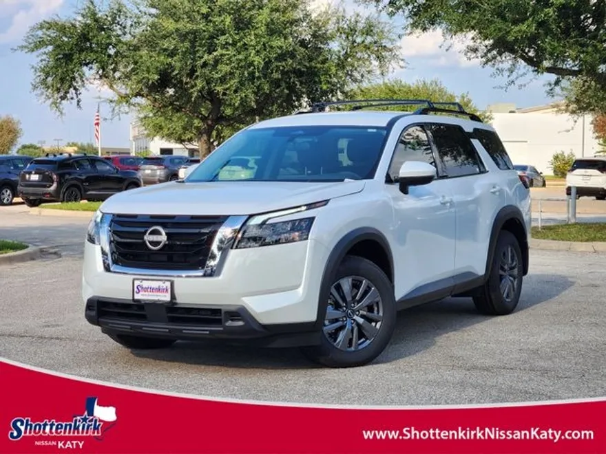 2025 Nissan Pathfinder SV photo 1