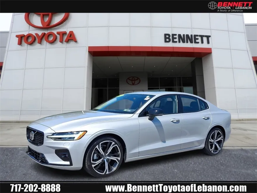2024 Volvo S60 Ultimate AWD photo 1