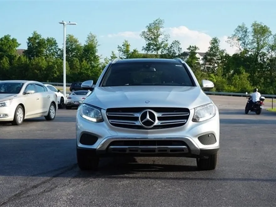 2017 Mercedes Benz GLC 300 photo 1