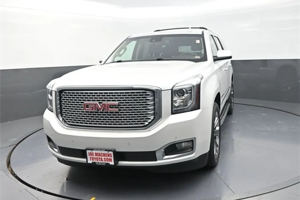 2016 Gmc Yukon Denali photo 1