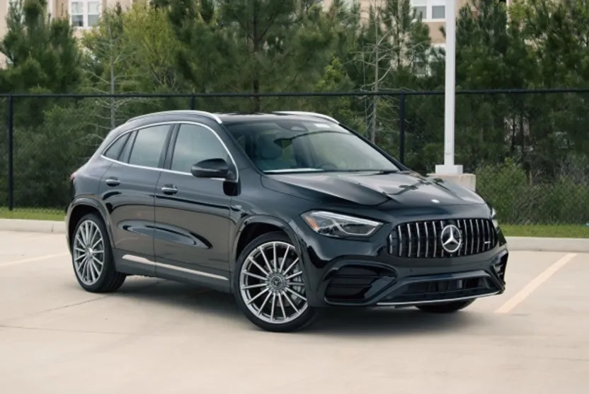 2025 Mercedes Benz GLA AMG 35 4MATIC photo 1