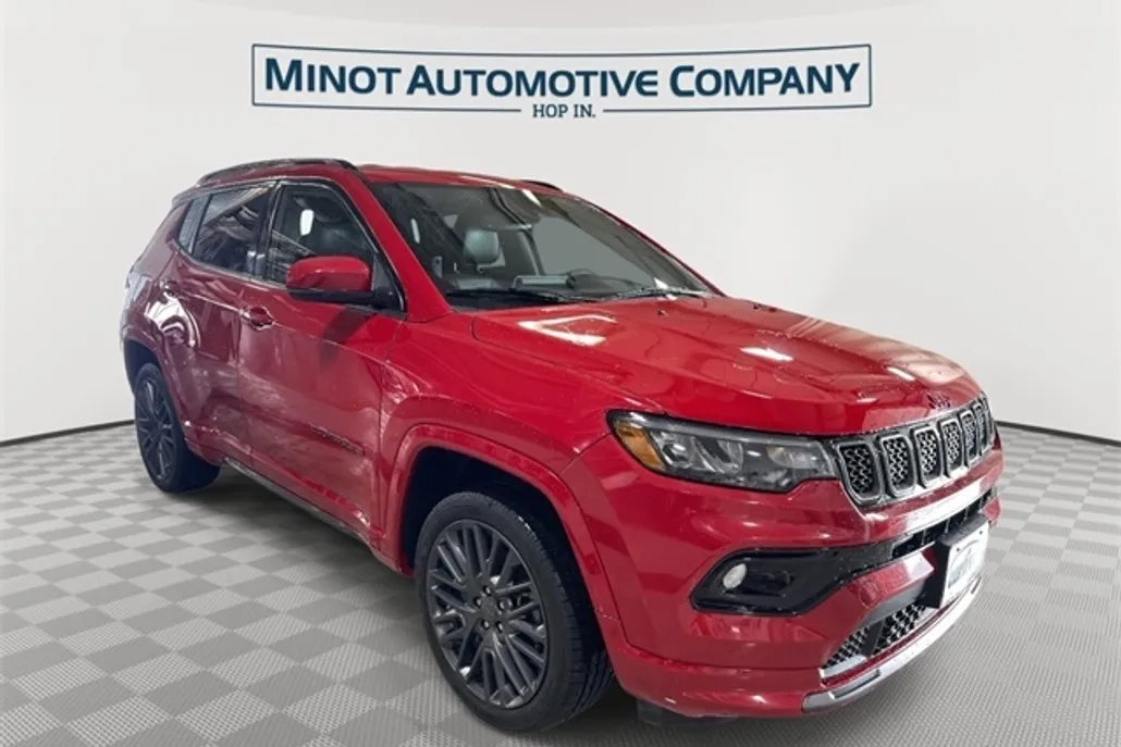 2023 Jeep Compass Limited photo 1