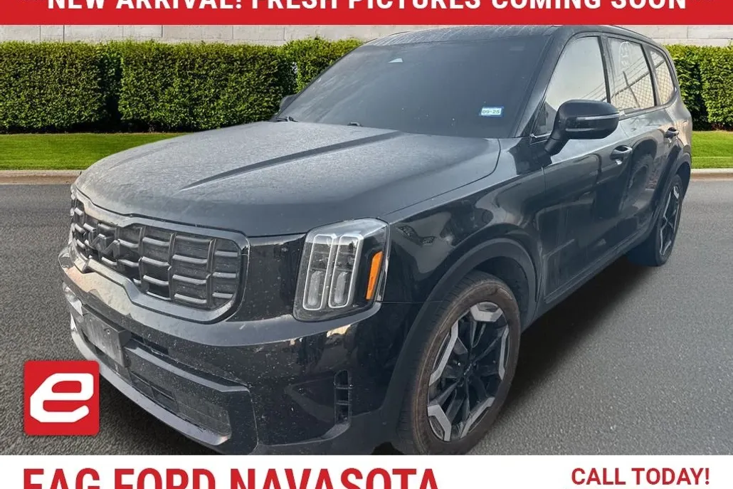 2023 Kia Telluride S photo 1