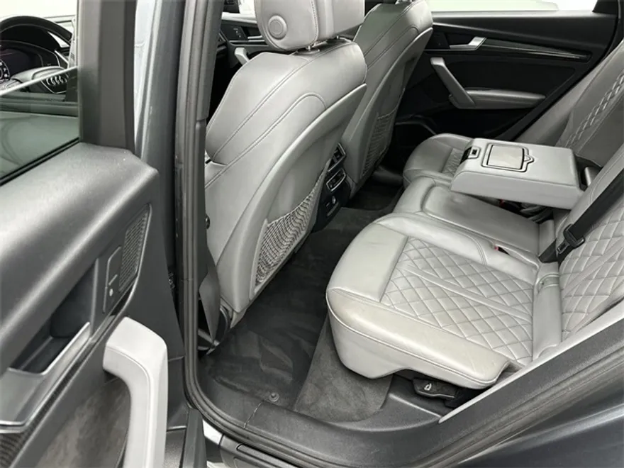 2019 Audi SQ5 Premium Plus photo 1