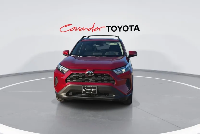 2025 Toyota RAV4 XLE photo 1