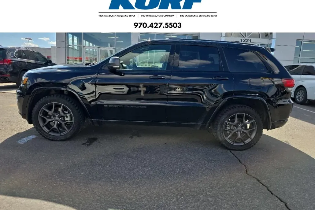 2021 Jeep Grand Cherokee Anniversary Edition photo 1