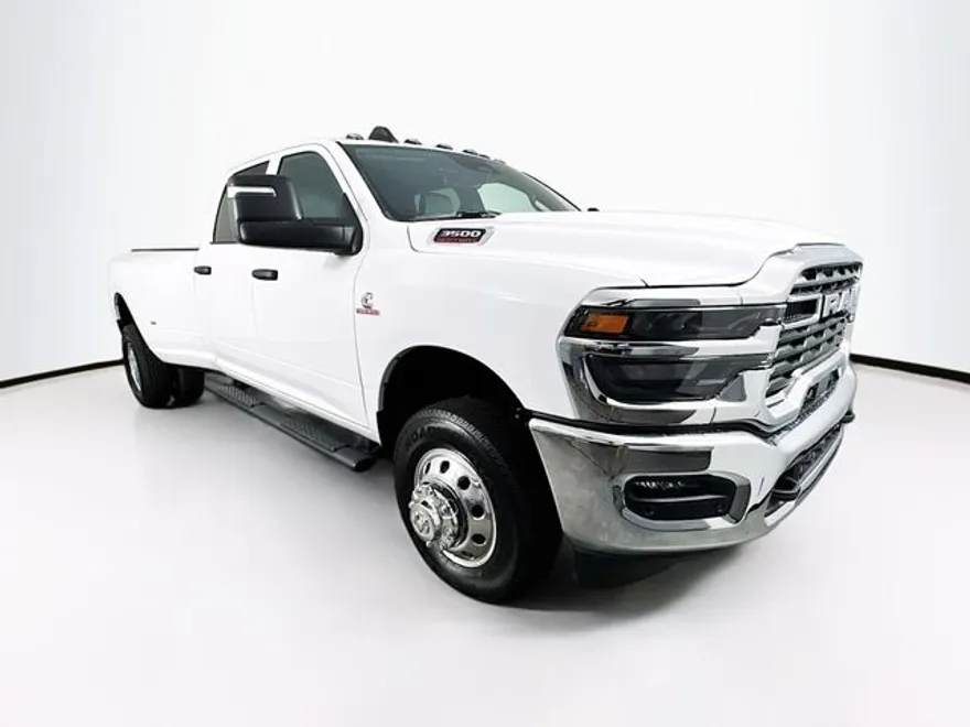2025 Ram 3500 Tradesman photo 1