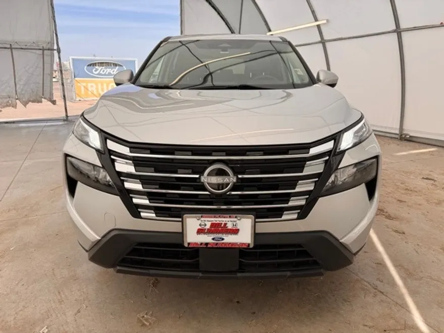 2024 Nissan Rogue SV photo 1