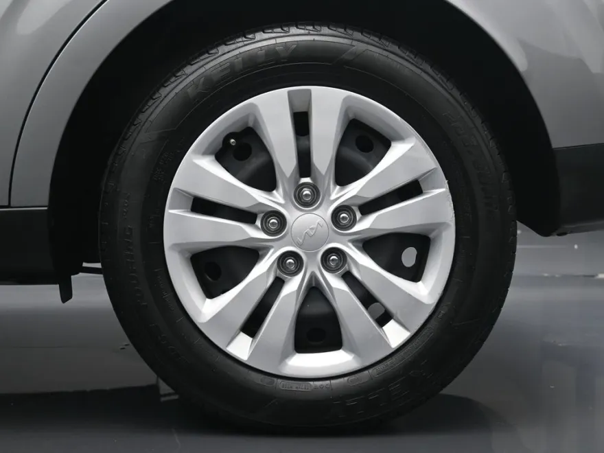 2023 Kia Soul LX S photo 1