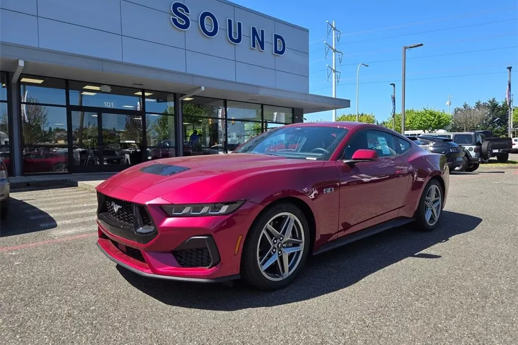 2025 Ford Mustang GT photo 1
