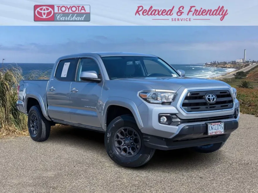 2017 Toyota Tacoma SR5 V6 photo 1