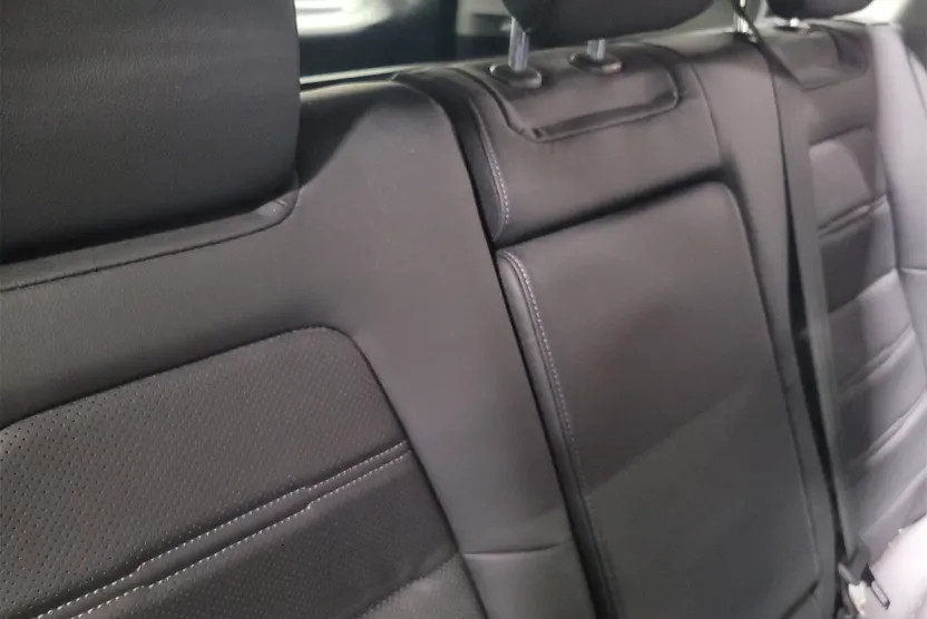 2020 Honda CR-V Touring photo 1