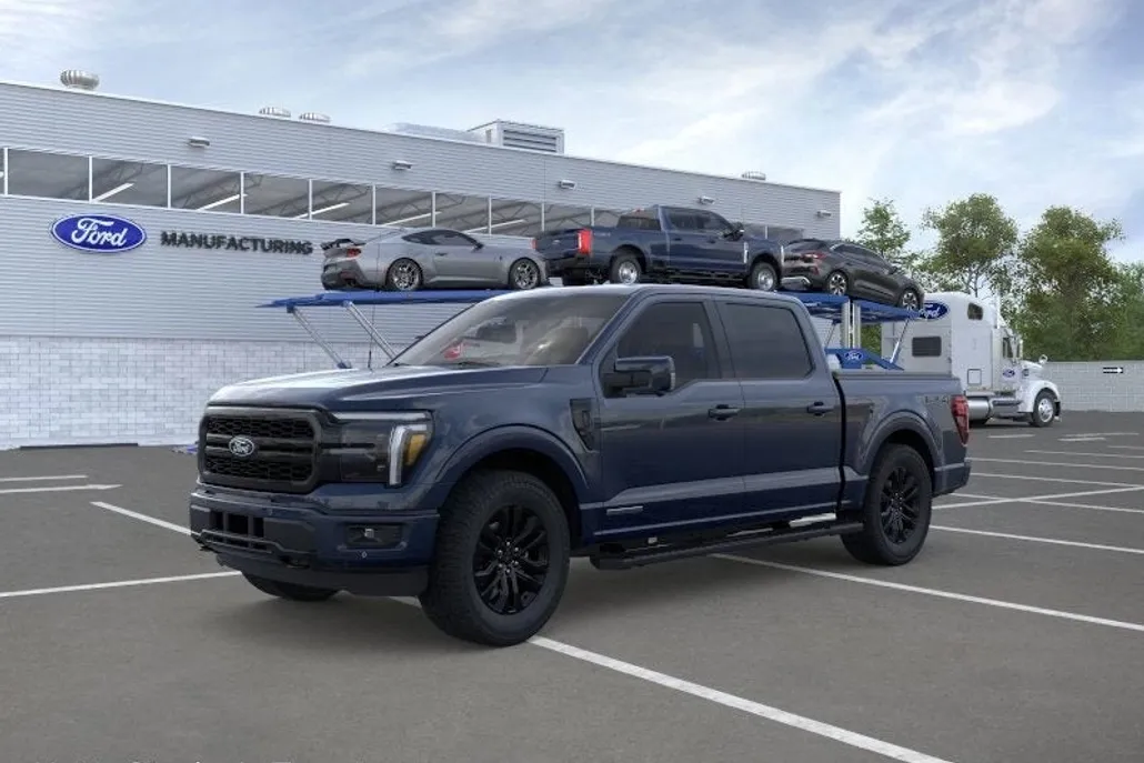 2025 Ford F-150 Lariat photo 1