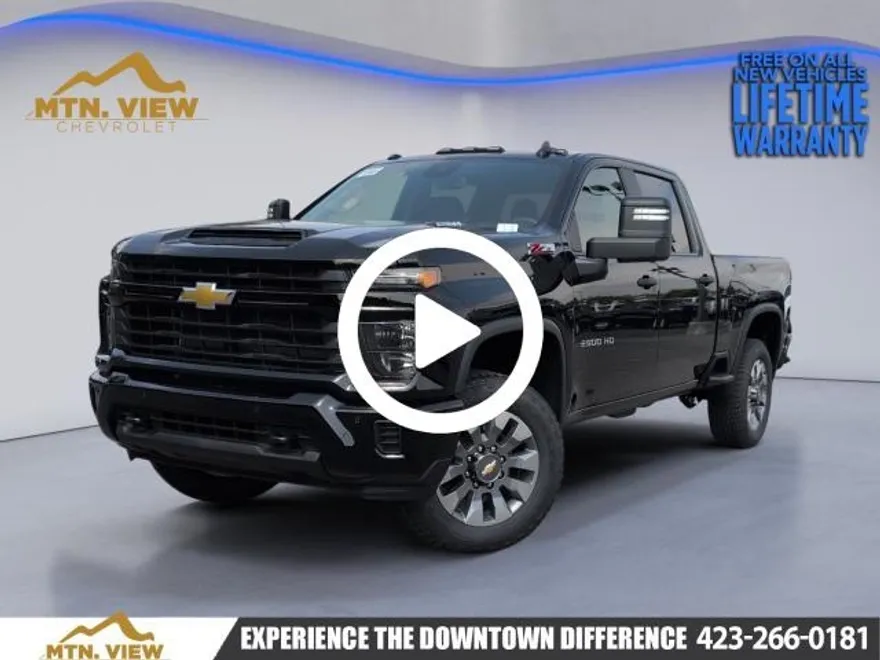 2025 Chevrolet Silverado 2500HD Custom photo 1