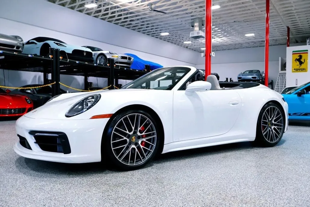 2024 Porsche 911 4S photo 1